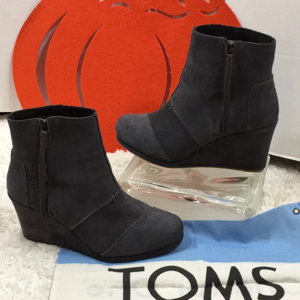 Toms dark gray Desert suede wedge booties